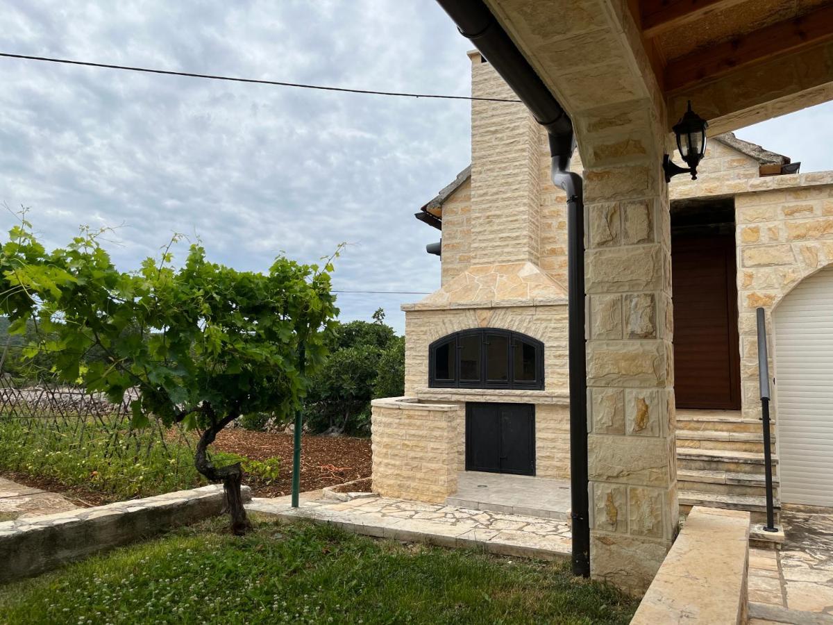 Runaway Cottage Unesic Exterior foto
